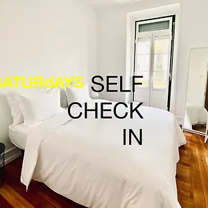 Saturdays Hostal