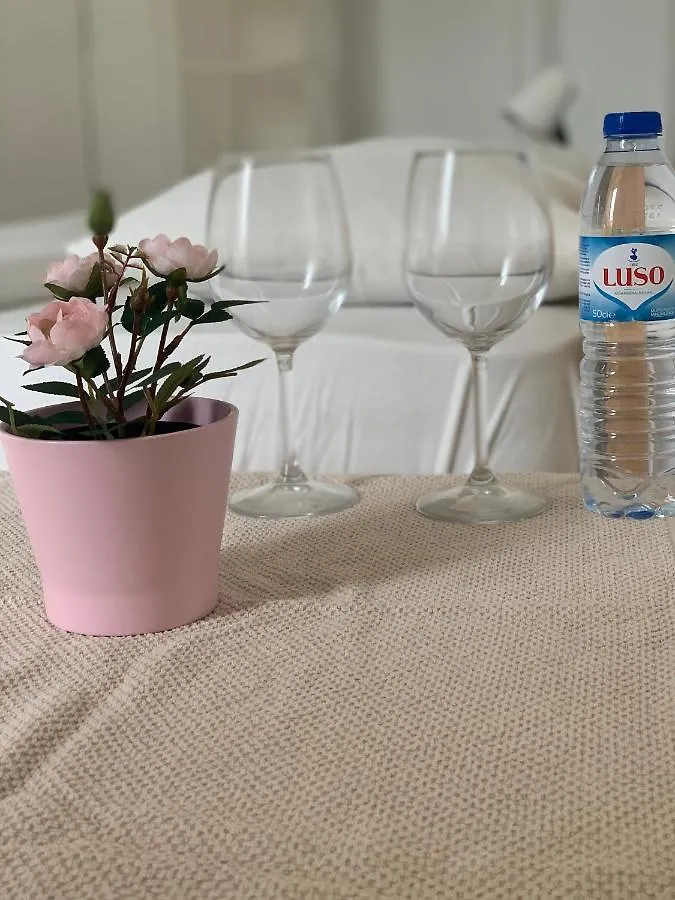Guest house Chiado Open World Hostel Lisbon